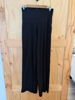 OFFLINE By Aerie Real Me XTRA High
Waisted Trouser True Black Large